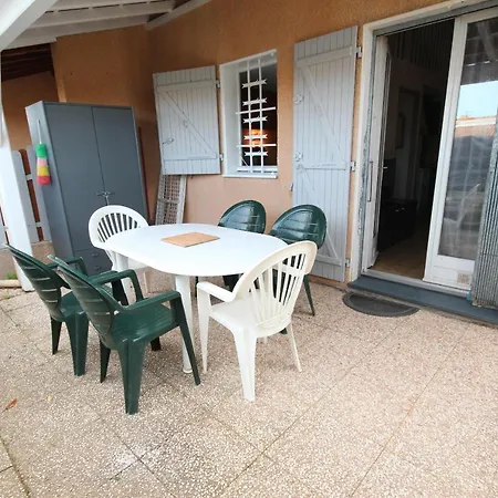 Maison De Vacances: Seaside Getaway At Les Sentolines Villa *
